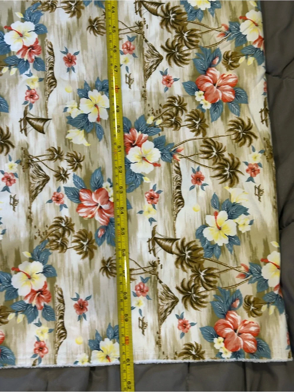 Sun Actionwear Inc. 2000 Hawaiian-style fabric Floral Palm tree print 86” x 61”